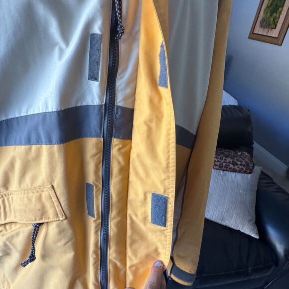 VINTAGE Helly Hansen Helly Tech Sailing Ski Jacket Mens Size Large Yellow - Picture 6 of 9